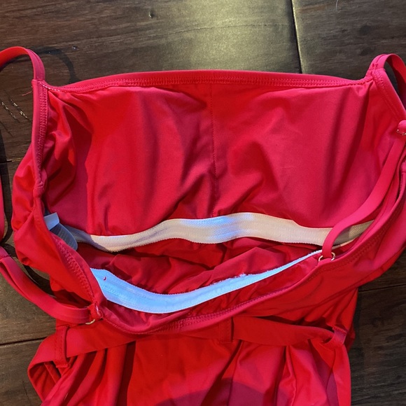 🆕Red🔥HOT🔥Belted Swimsuit! - Picture 3 of 6